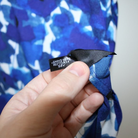 Ivanka Trump | Blue and White Floral Top | XL - Picture 14 of 15